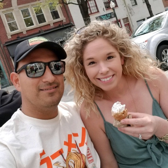 Meet your Posher, Brittany - Picture 2 of 5